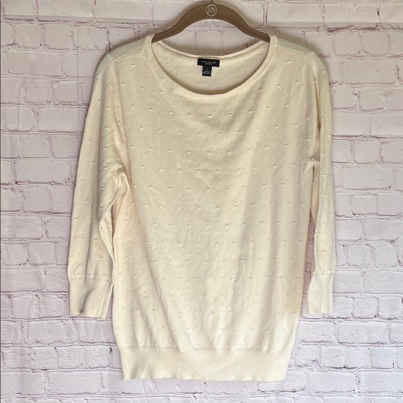 Ann Taylor Sweaters - Ann Taylor Soft Cream Crew Neck‎ Lightweight Sweater Womans Size Large
